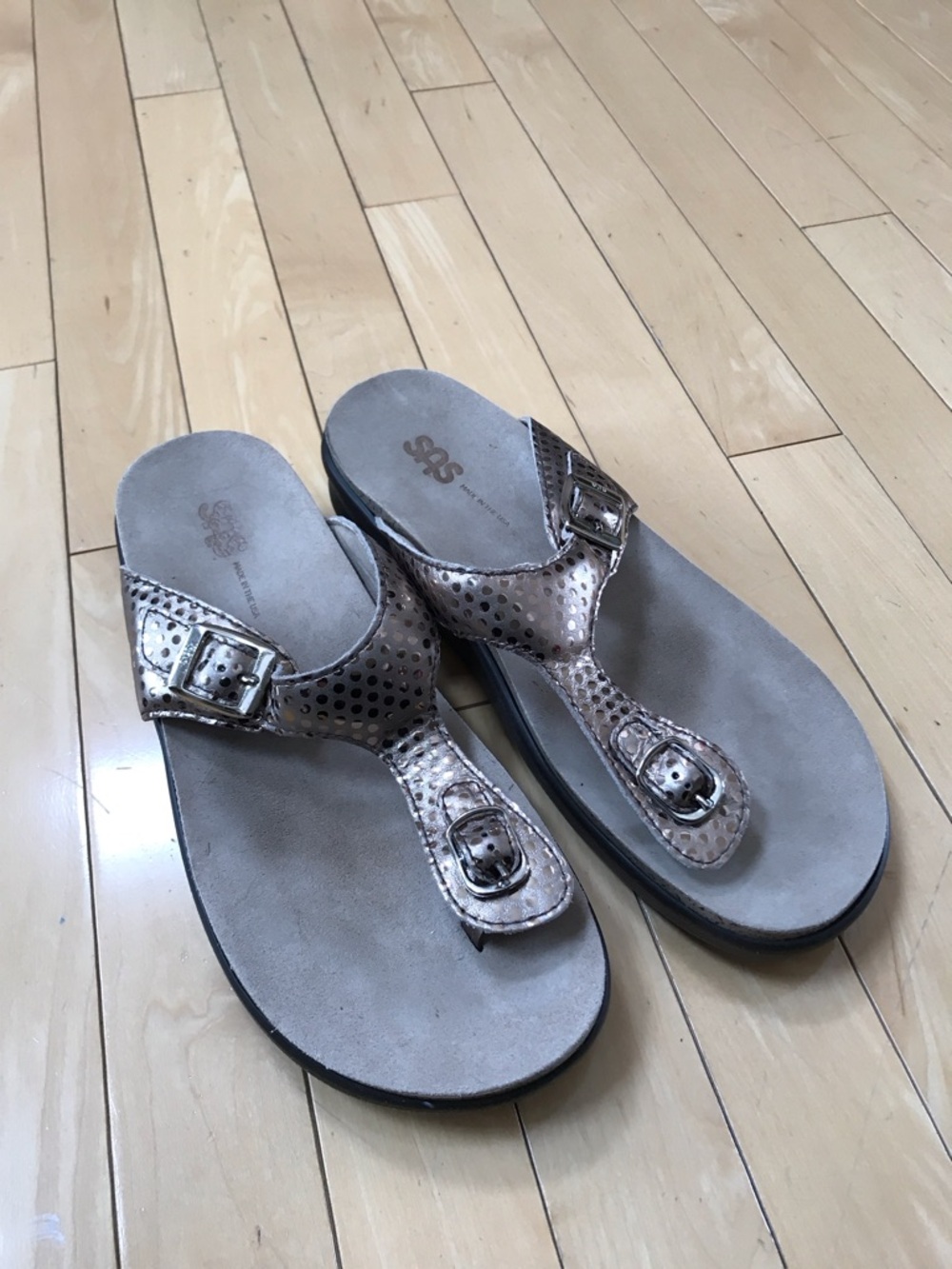 Preowned SAS Comfort sandals gold polka dot  - 10M